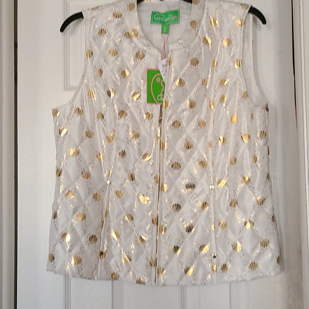 Clothes - Picture 2 of 3